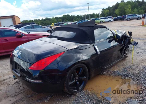 2006 Nissan 350Z Touring z USA, uszkodzony, nr VIN JN1AZ36A16M457366